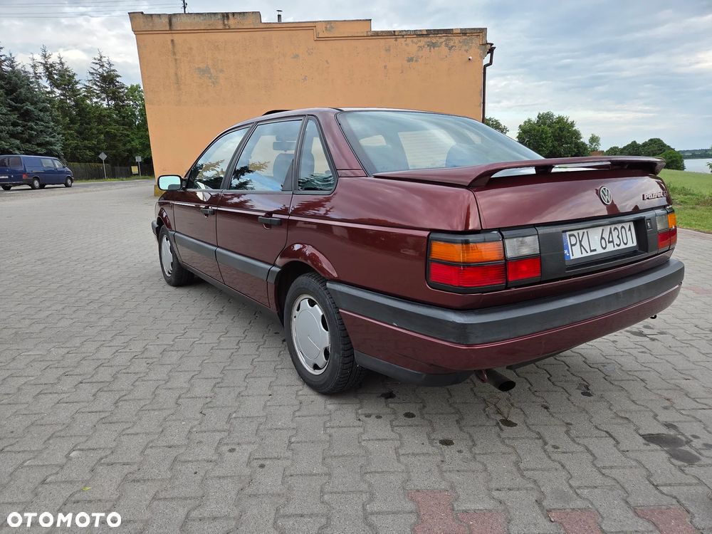 Volkswagen Passat 2.0 GL - 20