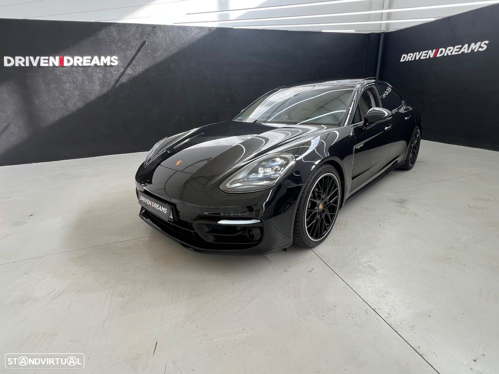 Porsche Panamera 4 E-Hybrid Platinum Edition - 32