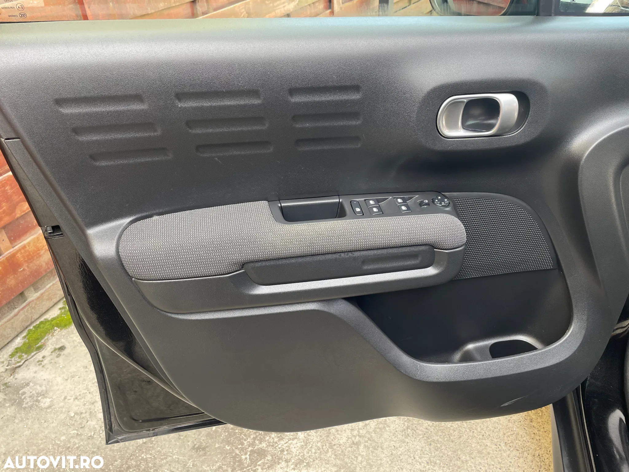 Citroën C3 AIRCROSS 1.2 PureTech S&S EAT6 Shine - 31