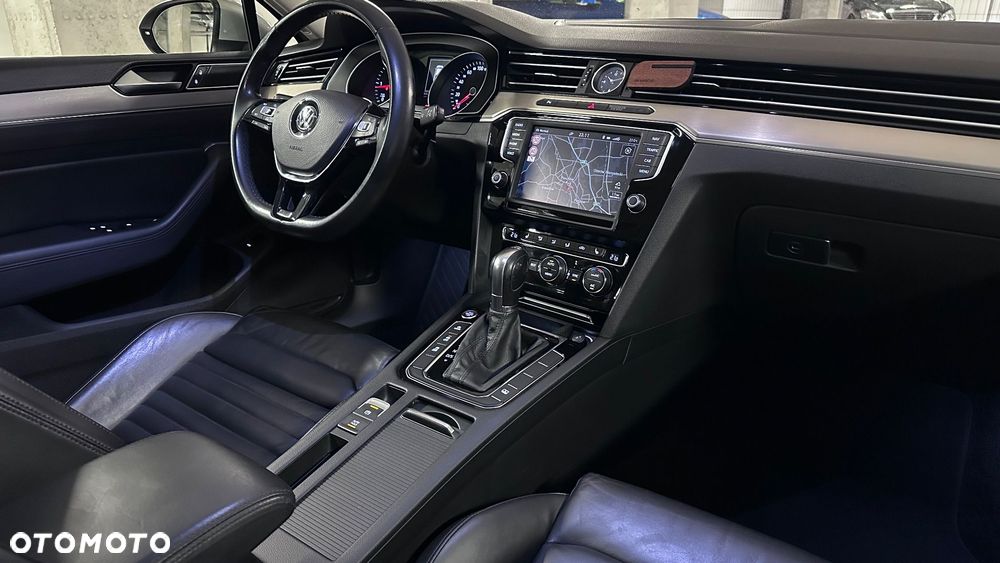 Volkswagen Passat 2.0 TDI BMT 4Mot Highline DSG - 27