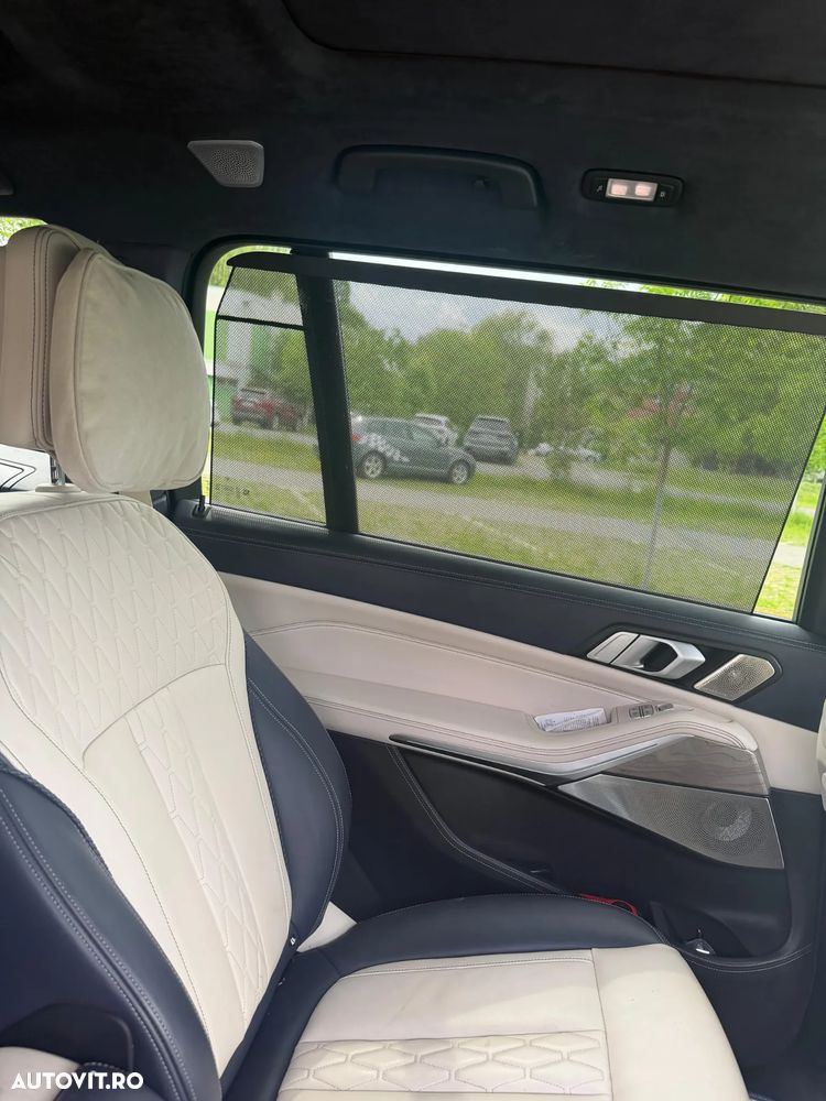 BMW X7 - 12