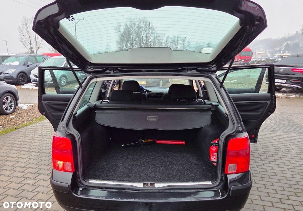 Volkswagen Passat - 25