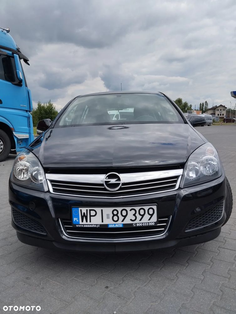 Opel Astra - 1