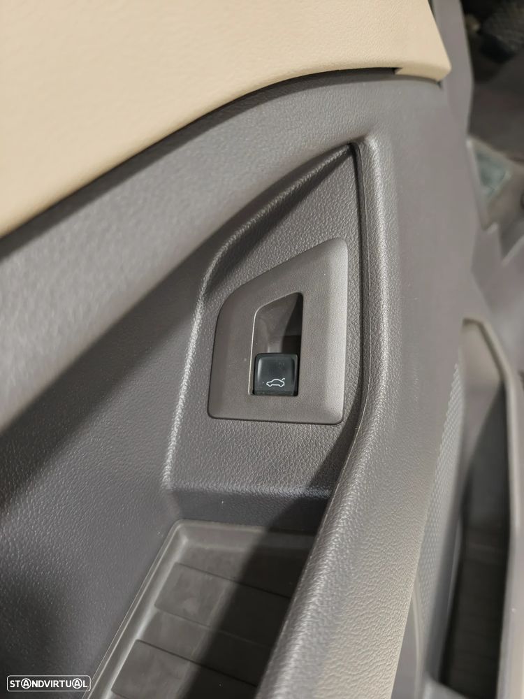 VW Multivan 2.0 TDI Life DSG - 21