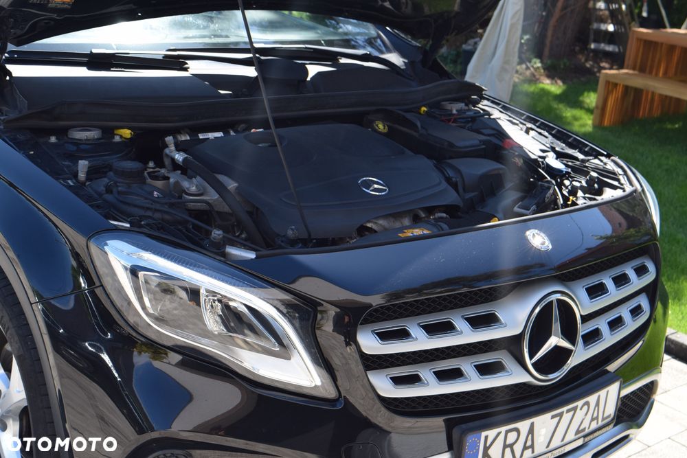 Mercedes-Benz GLA 200 7G-DCT Style - 36