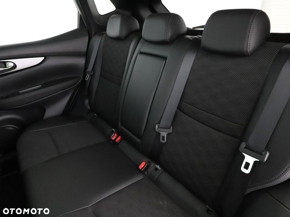 Nissan Qashqai 1.6 DIG-T Tekna - 18