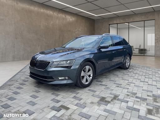 Skoda Superb 2.0 TDI DSG Active - 4
