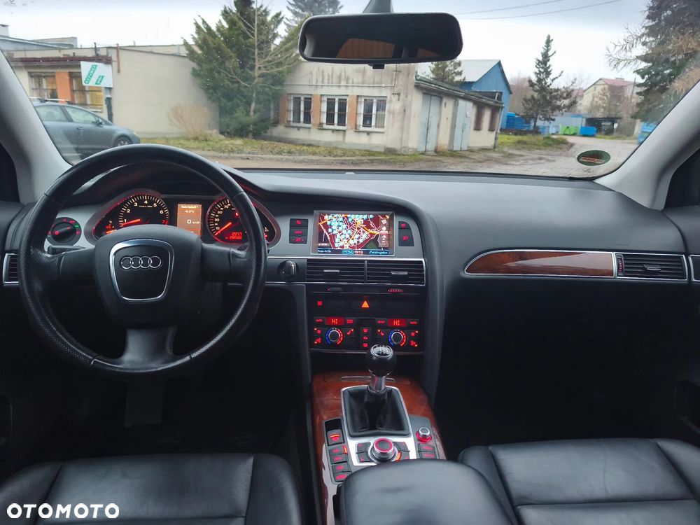 Audi A6 Avant 2.4 - 13
