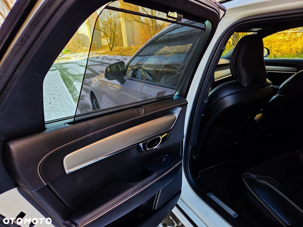 Volvo V90 D4 SCR AWD R-Design - 26