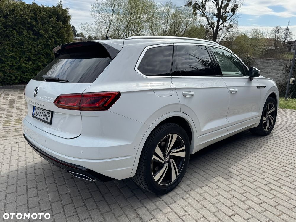 Volkswagen Touareg ver-3-0-v6-tdi-scr-4mot-r--line - 5