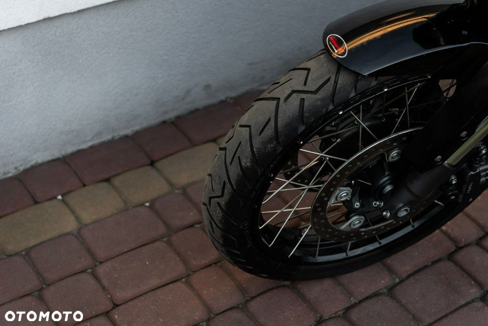 Honda VFR - 9