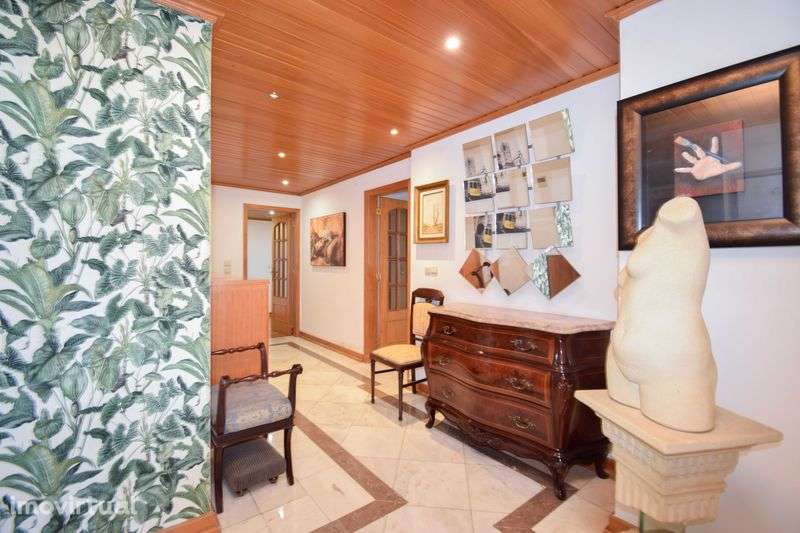 T3|Vista Rio| Box 2 Viaturas| Arrecadação| Quinta Grande Alfragide - Grande imagem: 4/12