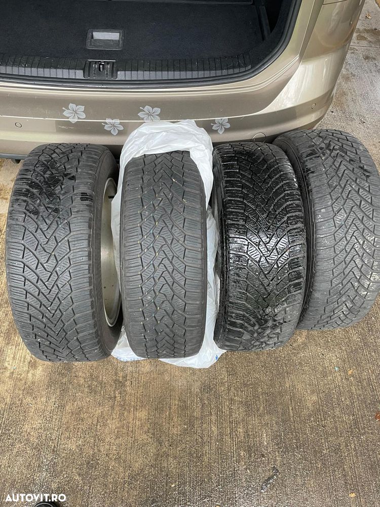 Volkswagen Touran - 8