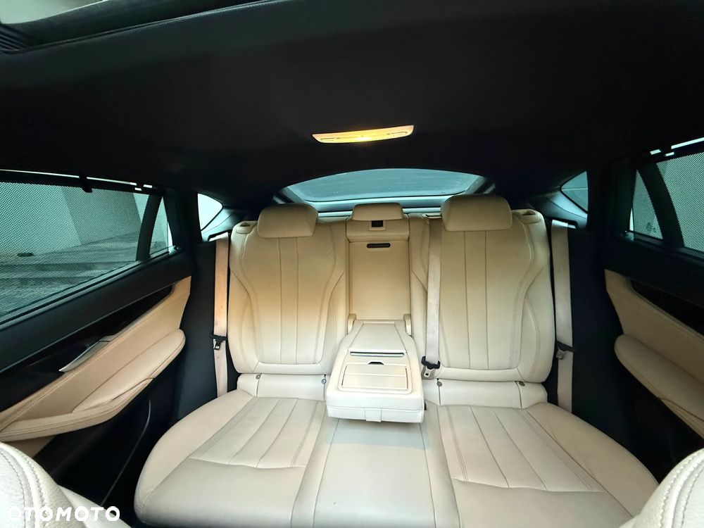 BMW X6 - 8