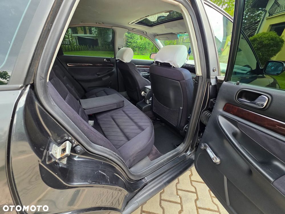 Audi A4 Limousine - 6