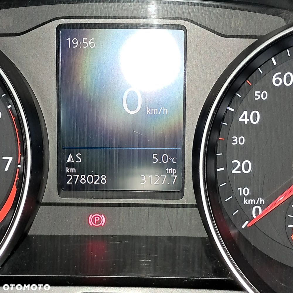 Volkswagen Passat 1.8 TSI BMT Comfortline - 25