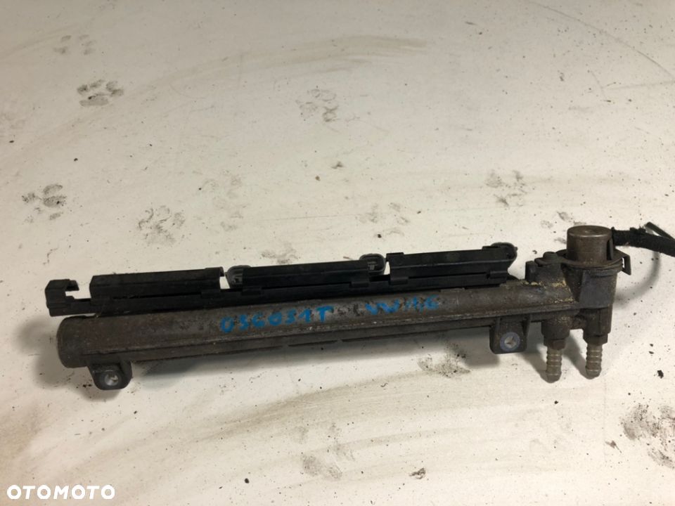 VW GOLF IV SEAT LEON 1.6 LISTWA WTRYSKOWA WTRYSKI 036031T - 2