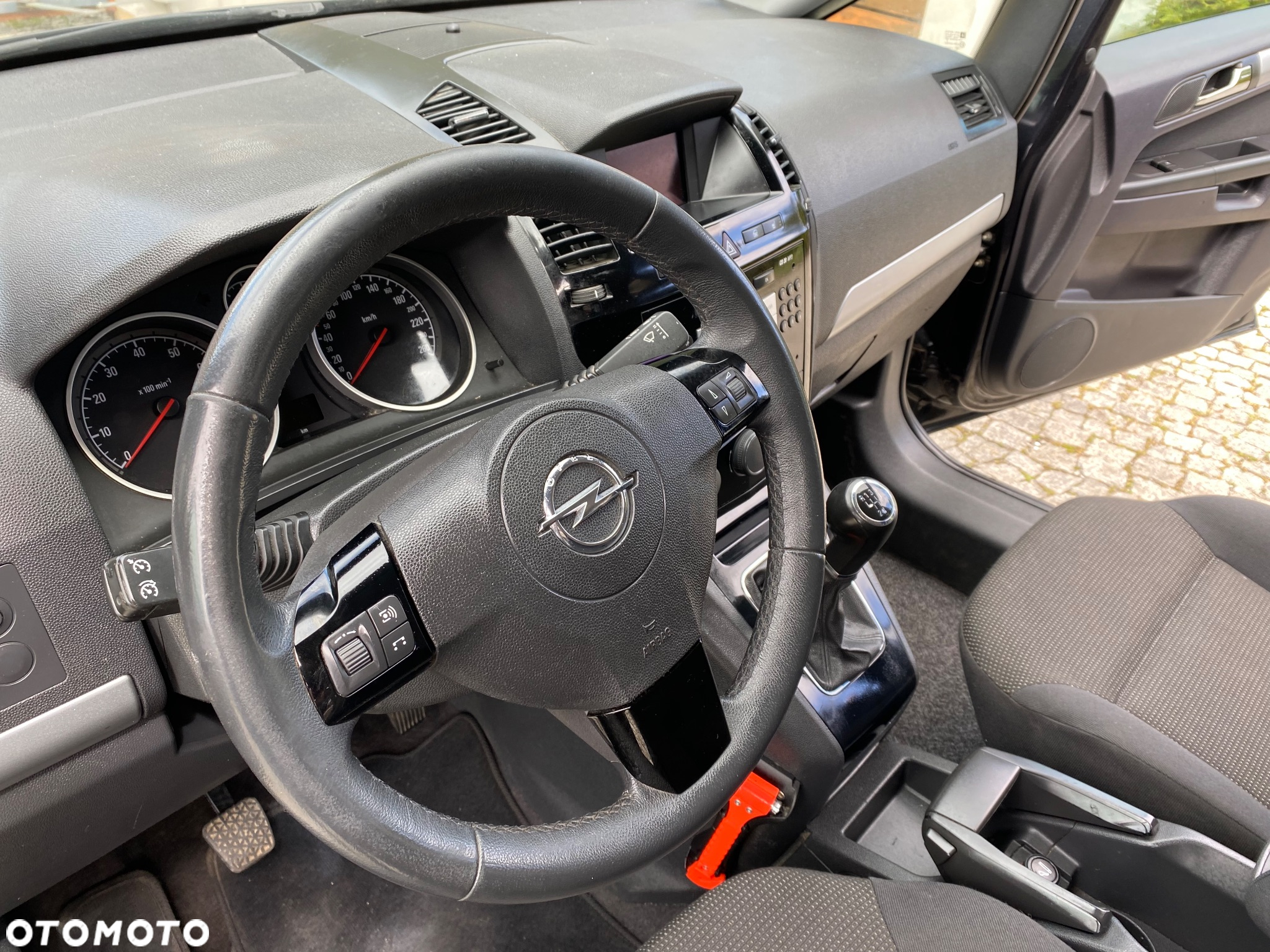 Opel Zafira - 36