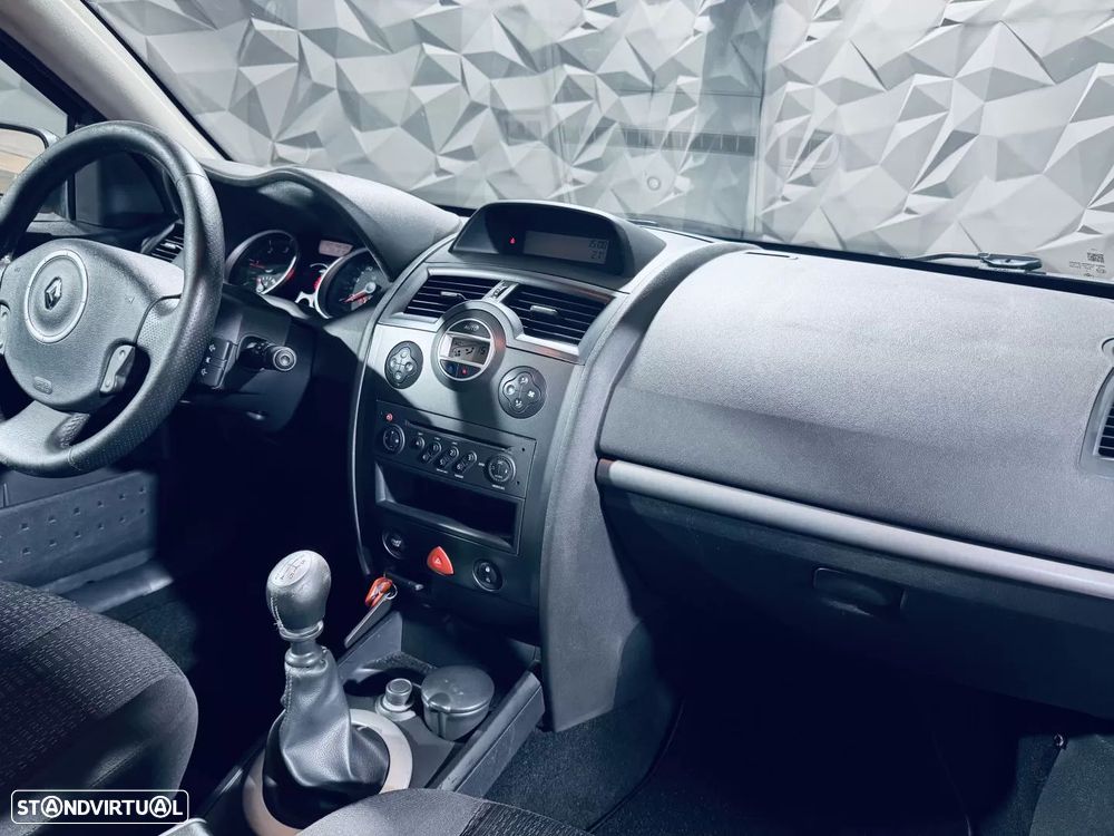 Renault Mégane Break 1.5 dCi Dynamique S - 17