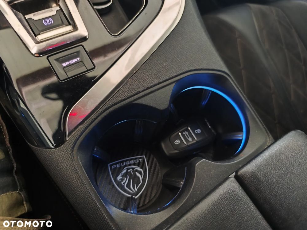 Peugeot 3008 BlueHDi 180 Stop & Start EAT8 GT - 17