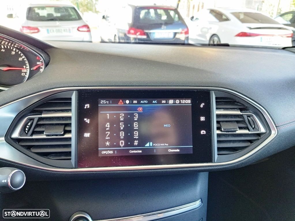 Peugeot 308 1.2 PureTech GT Line - 25