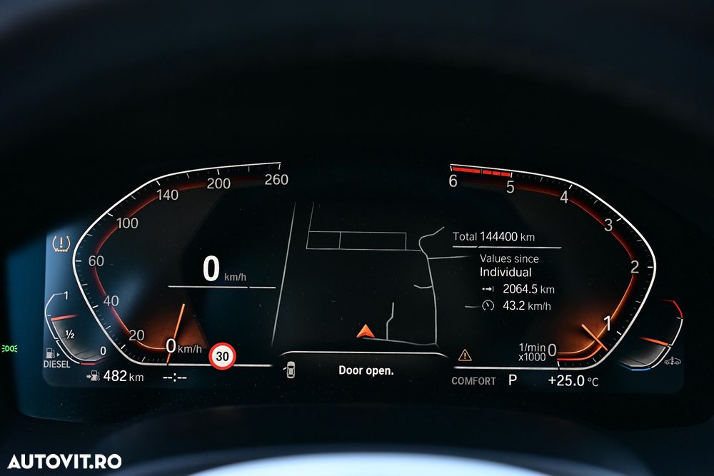 BMW Seria 8 840d xDrive - 28