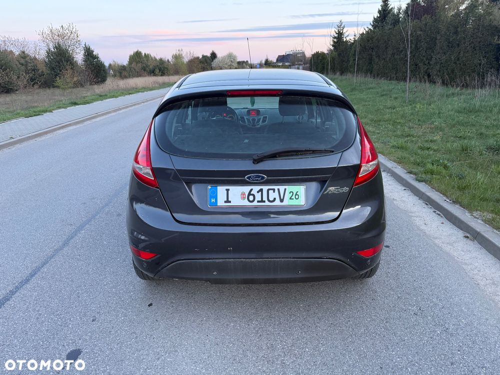 Ford Fiesta 1.6 TDCi Champions Edition - 5