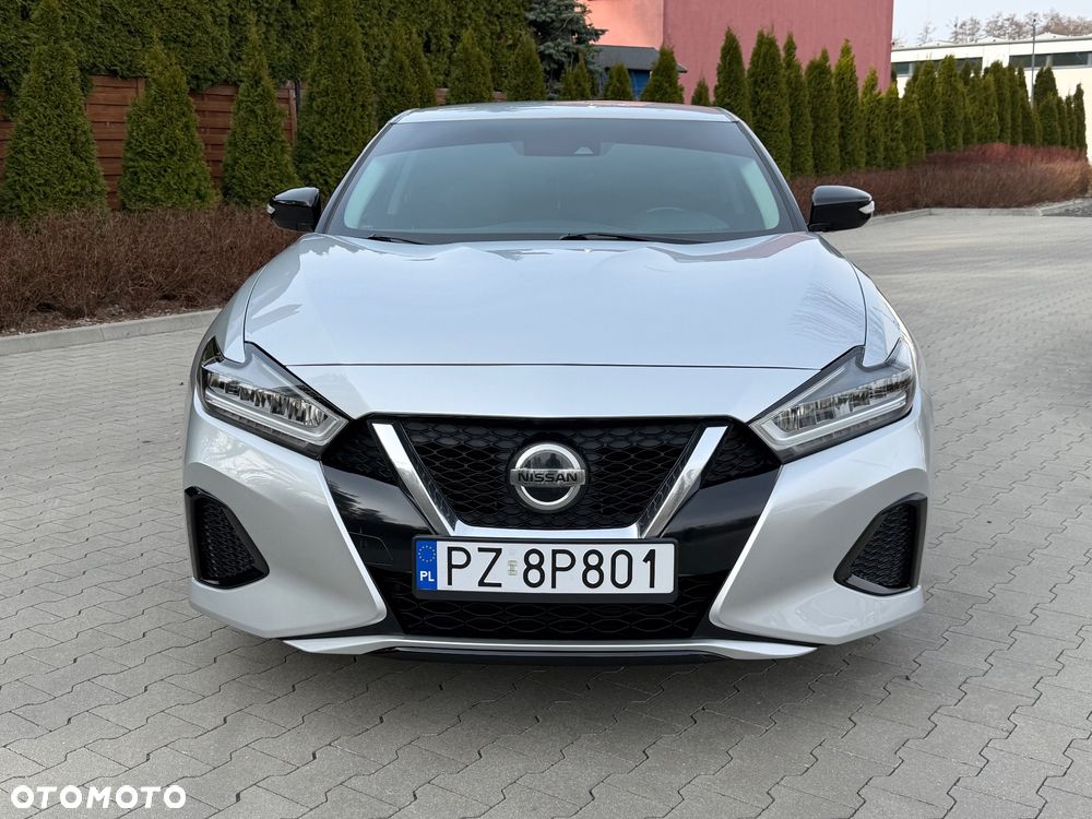 Nissan Maxima - 3