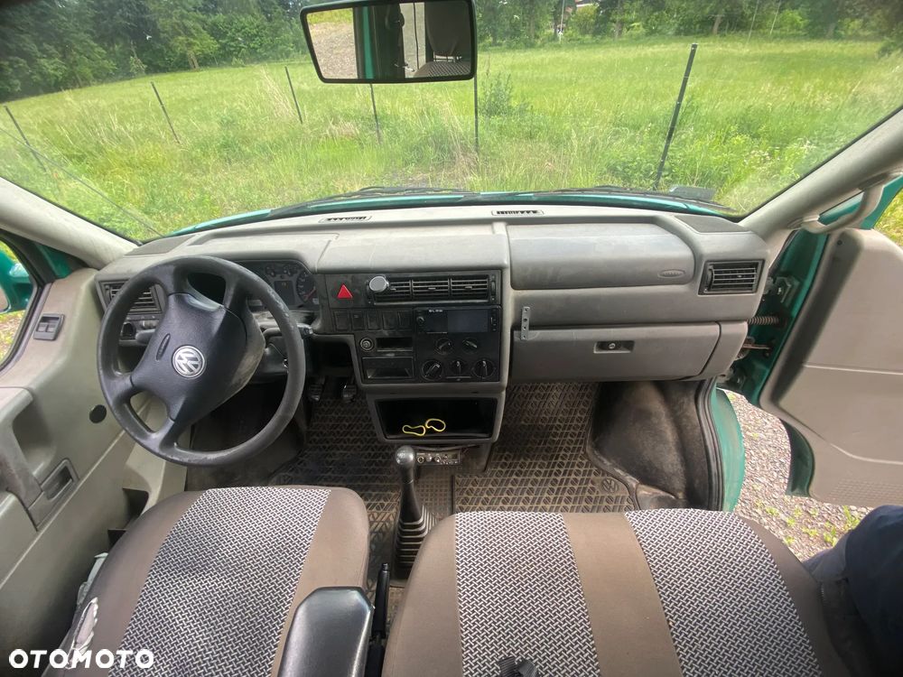 Volkswagen Transporter - 9