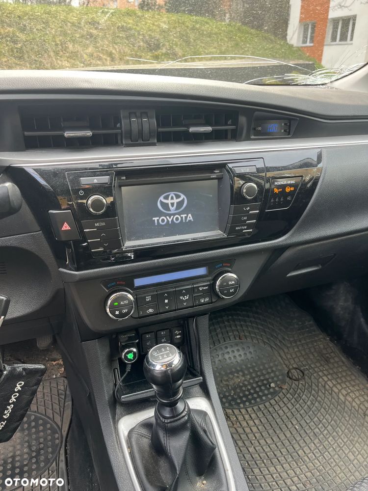 Toyota Corolla 1.6 Premium EU6 - 5