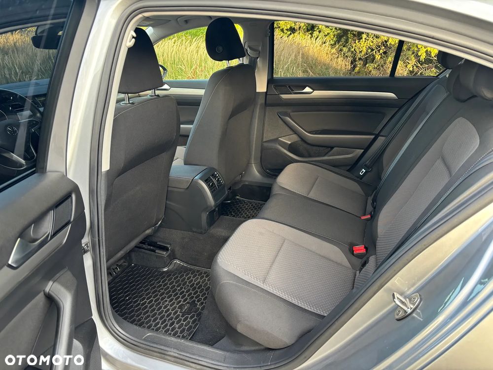 Volkswagen Passat 1.5 TSI EVO Business - 23