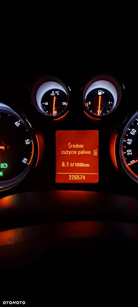 Opel Insignia 2.0 CDTI Cosmo - 9