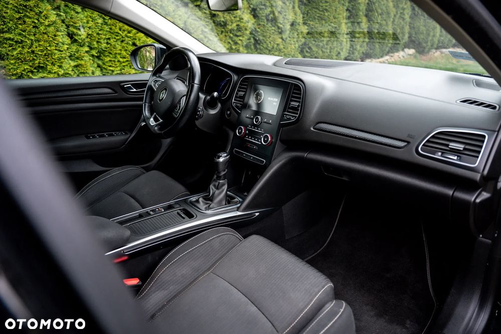 Renault Megane 1.2 Energy TCe Limited - 11