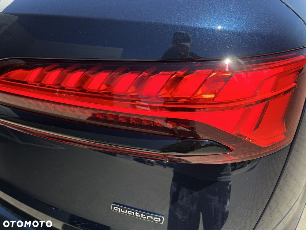 Audi Q7 - 11