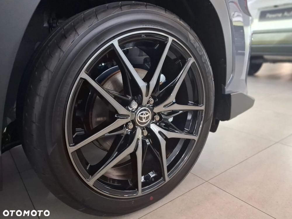 Toyota Corolla Cross 2.0 Hybrid GR Sport - 13