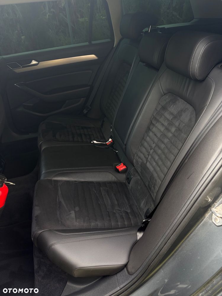 Volkswagen Passat - 14