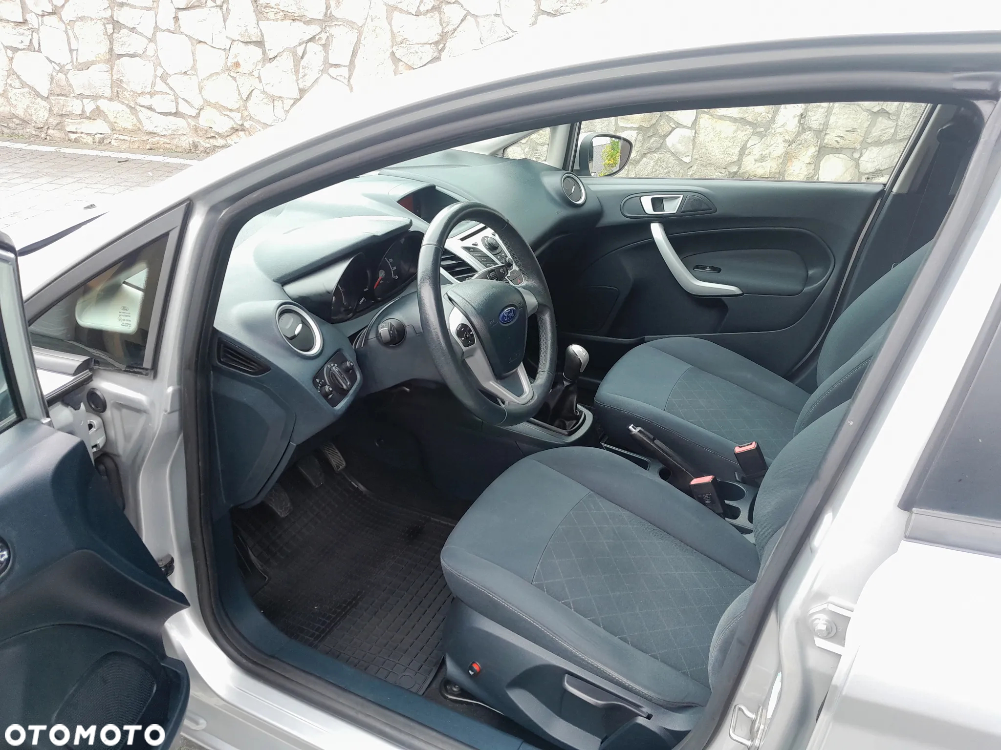 Ford Fiesta - 9