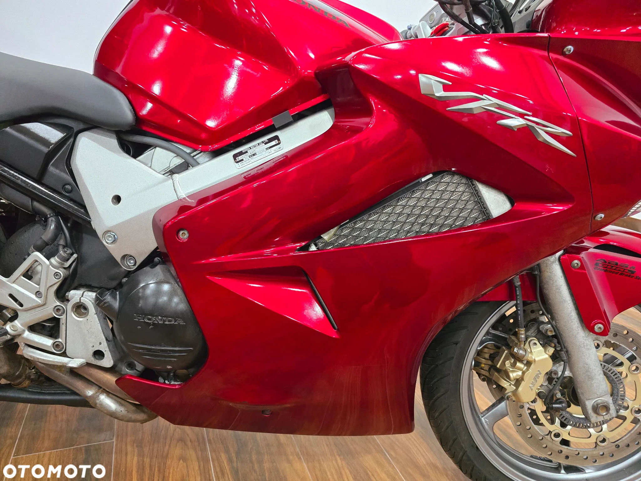 Honda VFR - 36