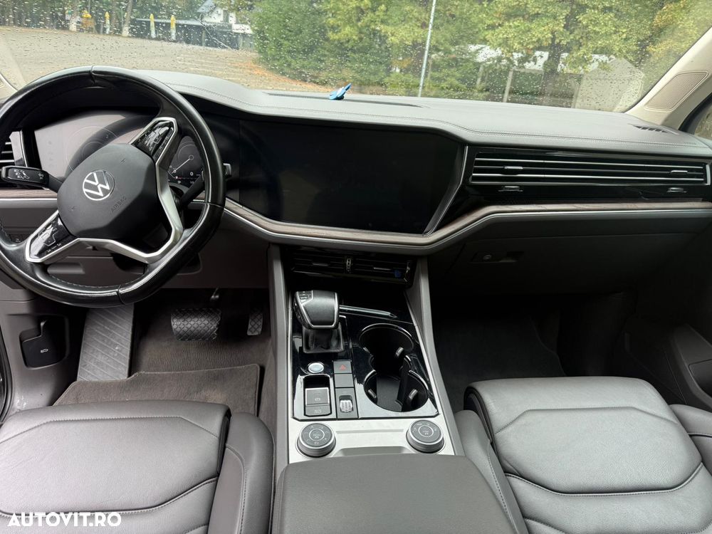 Volkswagen Touareg 3.0 V6 e-Hybrid 4Motion Aut. Atmosphere - 6