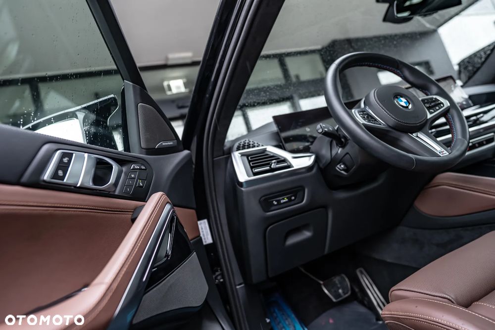 BMW X6 M60i xDrive - 22