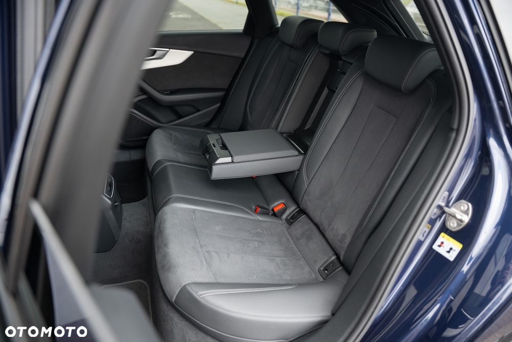 Audi A4 Avant 40 TFSI quattro S tronic S line - 35
