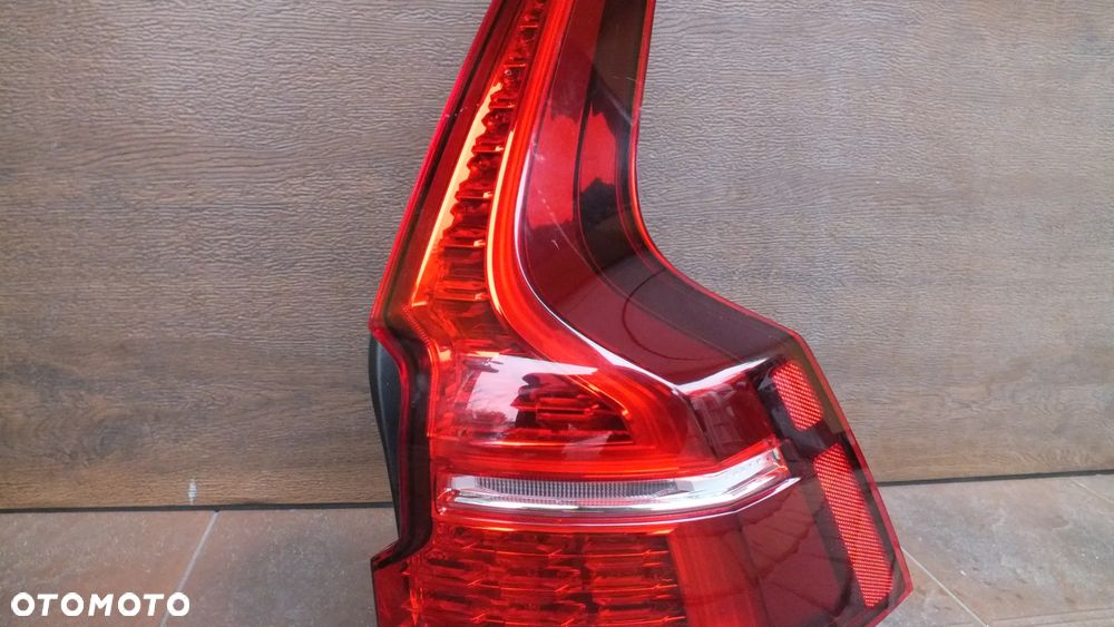 Lampa tylna prawa Volvo V60 II 32228899 - 3