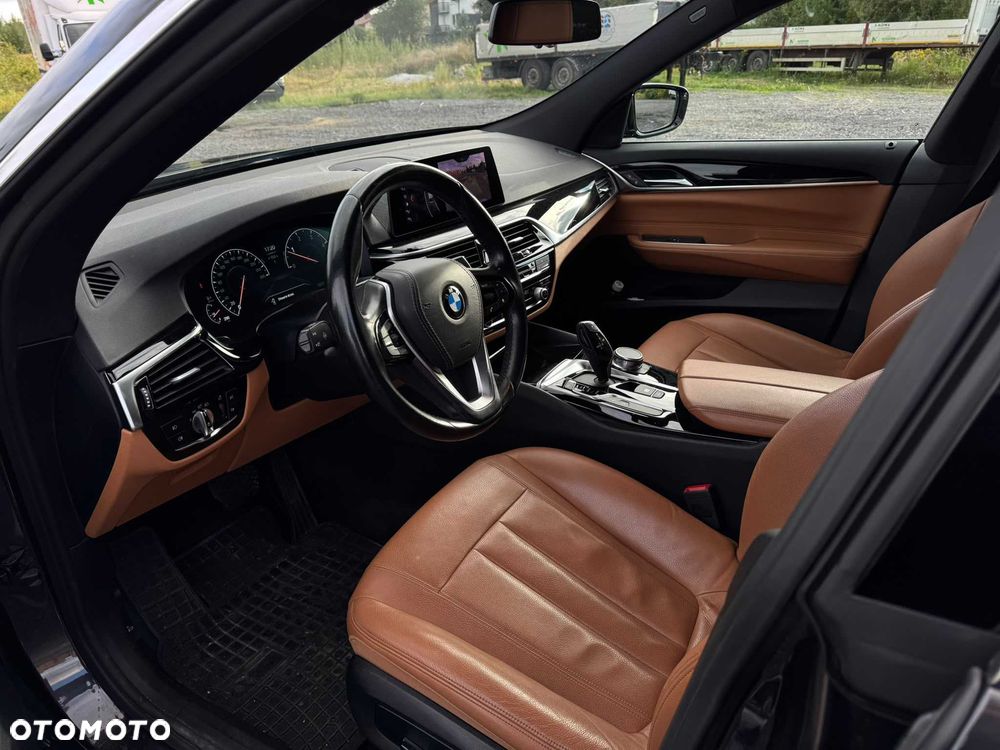 BMW 6GT - 5