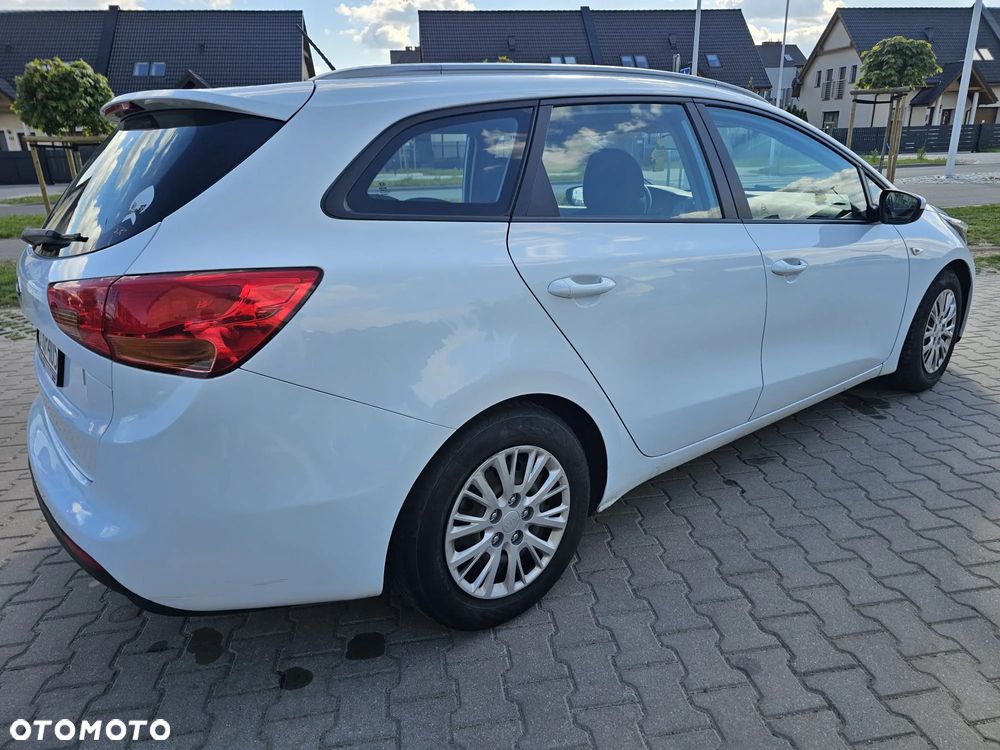 Kia Ceed 1.4 CVVT - 4