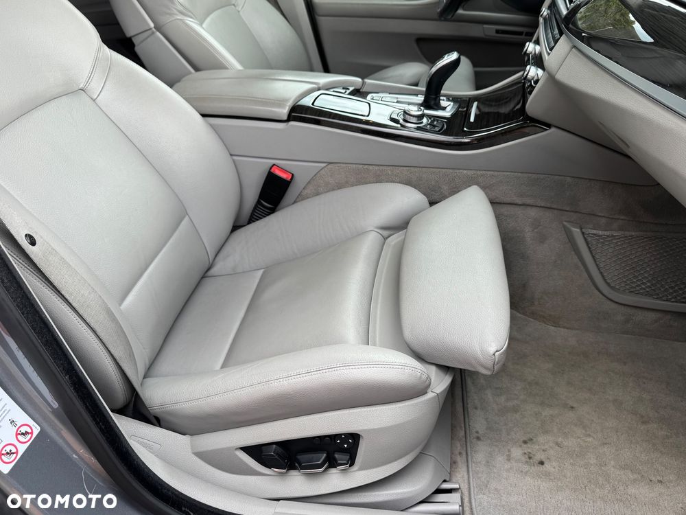 BMW Seria 5 535i - 20