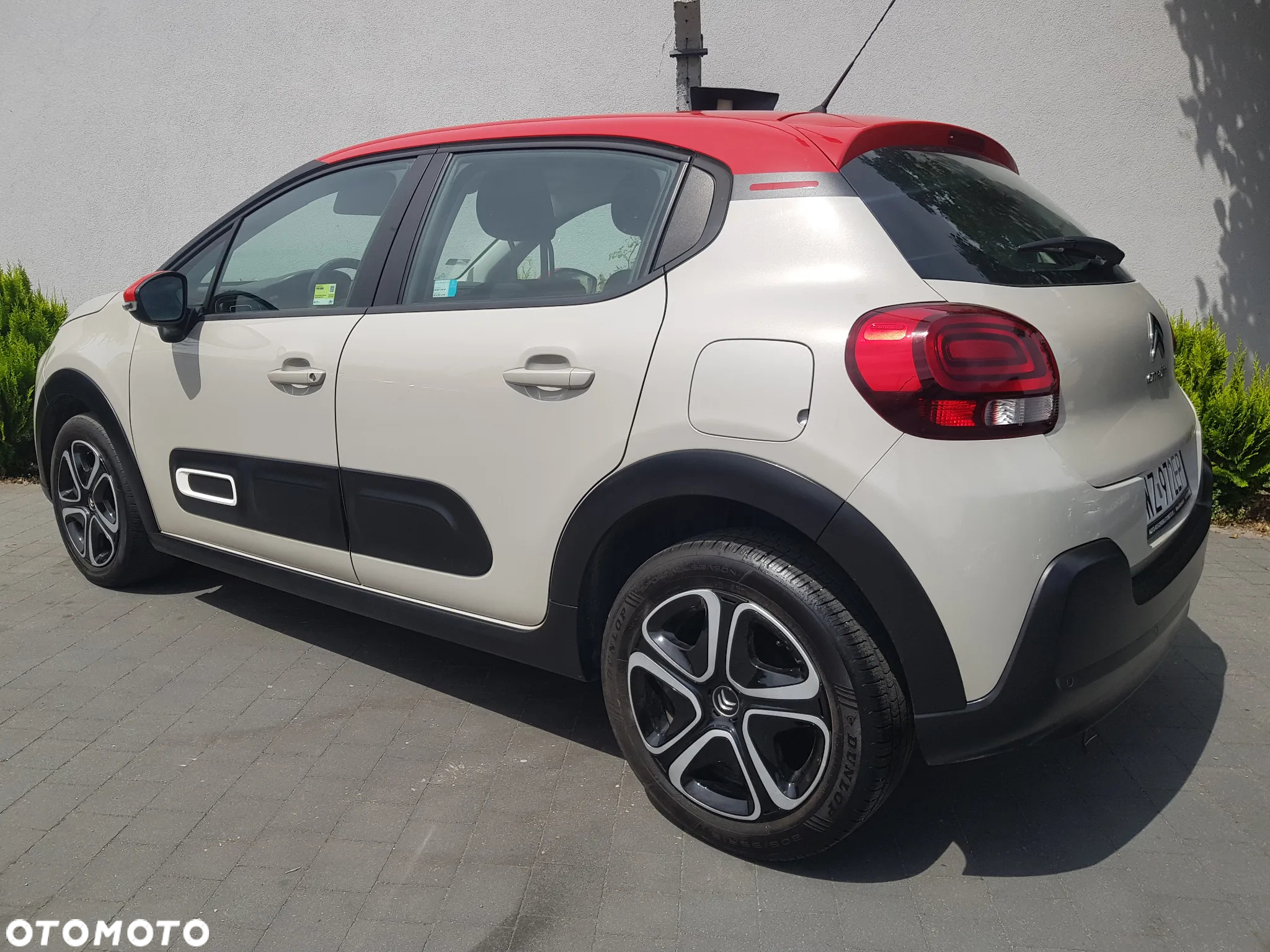 Citroën C3 1.2 PureTech Shine - 4