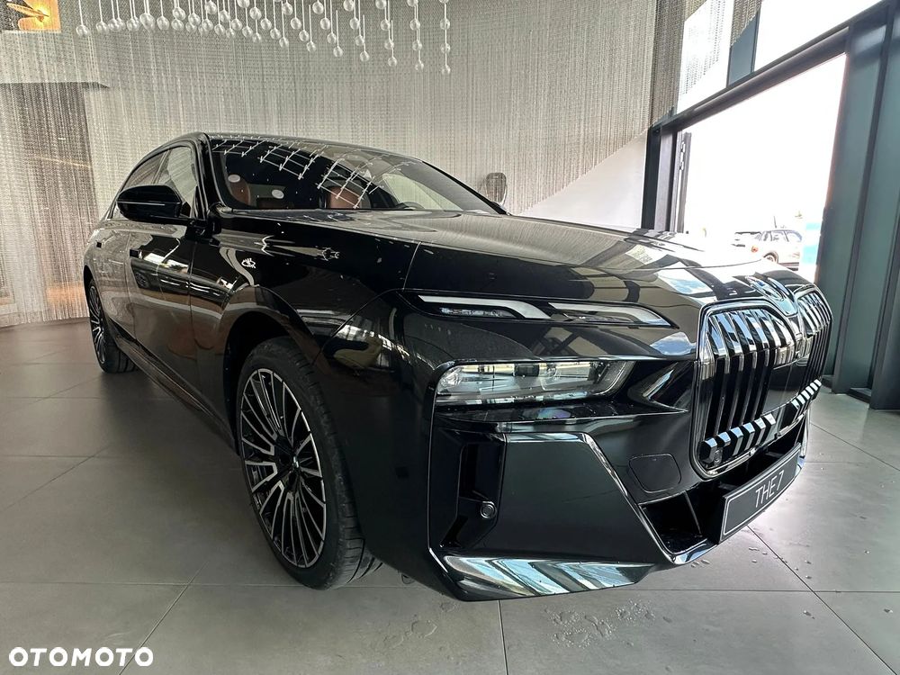 BMW Seria 7 740d xDrive mHEV sport - 9