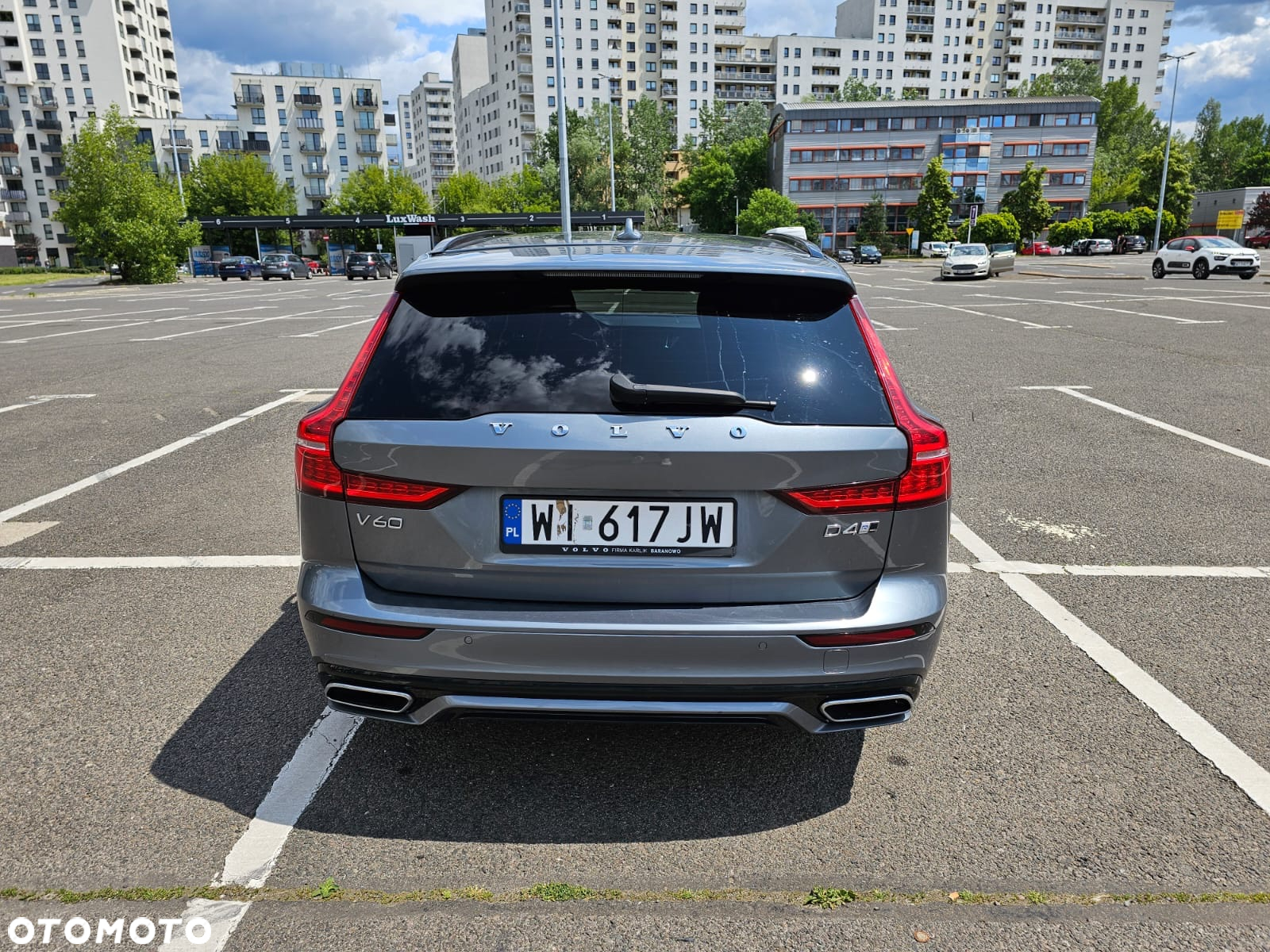 Volvo V60 D4 AWD R-Design - 6
