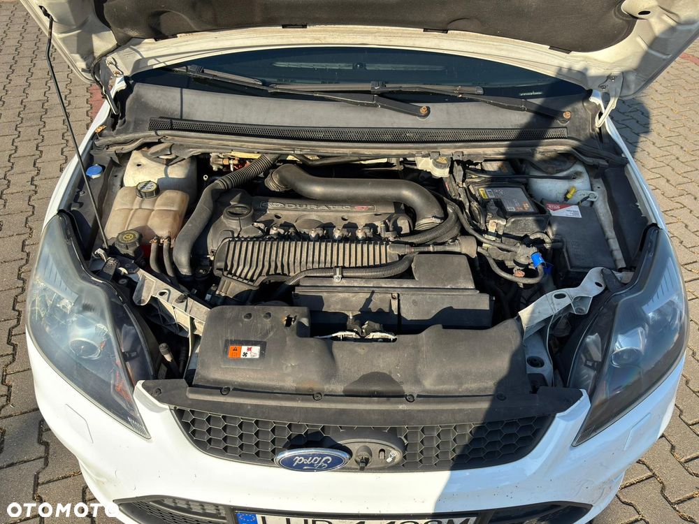 Ford Focus ST - 16
