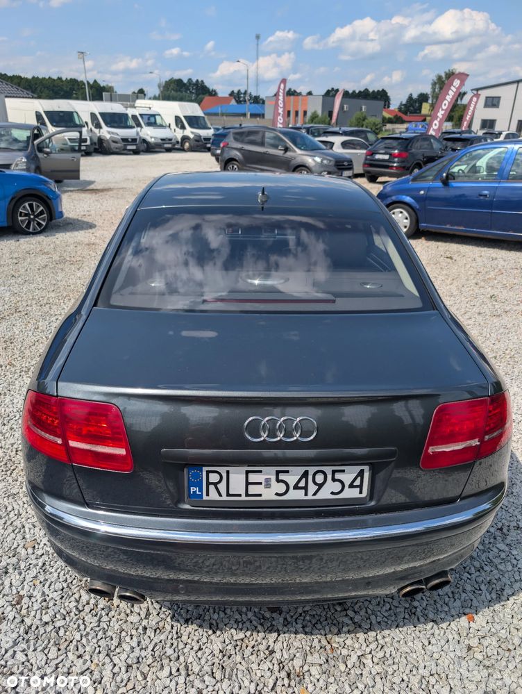 Audi S8 - 27
